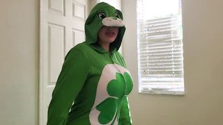 18 éves cosplayes méretes seggű spanyol tini