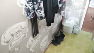 Tini kis csajt a pasija haverja reszeli