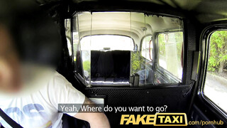 Taxis srác hármasban szexel