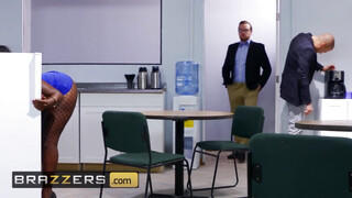 Brazzers - Osa Lovely a kurva csoki milf
