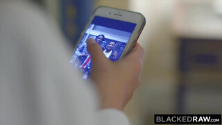 BlackedRaw - Sydney Cole és a néger fasz