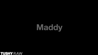 TUSHYRAW - Maddy May hátsó bejárata jól megdugva