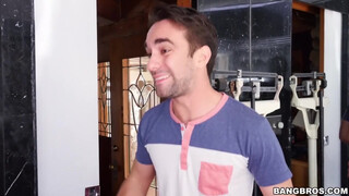Cassidy Banks a méretes didkós fital kurva - Bangbros
