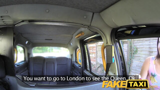 FakeTaxi - Kolumbiai hölgyemény dug a taxissal