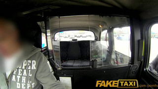 FakeTaxi - Kiki Minaj a csöcsös csoki kisasszony