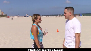 TheRealWorkout - a strandon szedtem fel ezt a kisasszonyt