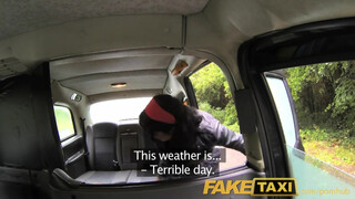 FakeTaxi - latina kiscsaj popóba rakva