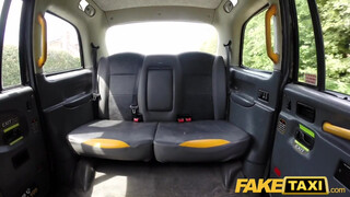 Fake Taxi - Ashleigh Devere a nagy csöcsű nőci