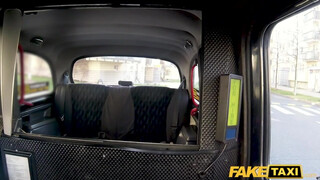 Fake Taxi - 19 éves tini spiné kefélni akart