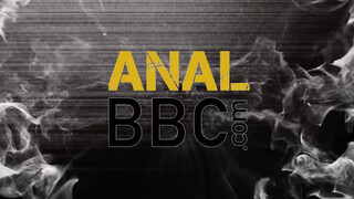 ANALIZED - Anna Rey befogadja a méretes barna dákót