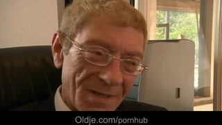 Idős dárda és a fiatal titkárnője