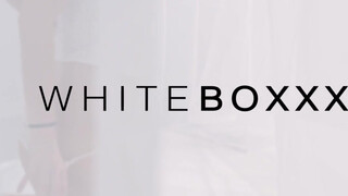 WhiteBoxxx - méretes picsájú hölgyemény reggel is akar dugni
