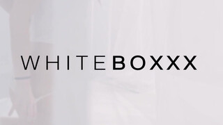 WhiteBoxxx - bombázó világos szőke kisasszony reggel akar szexelni