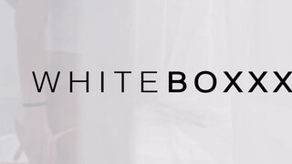 WhiteBoxxx - kicsmellű lány rendesen bekúrva