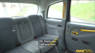 Fake Taxi - Blondie Fesser az óriás kannás szöszi