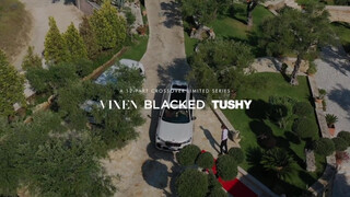 TUSHY - Jia Lissa segglyuka megdöngetve
