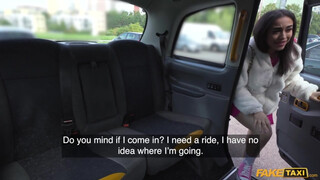 Fake Taxi - Vékony méretes keblű brazil picsa