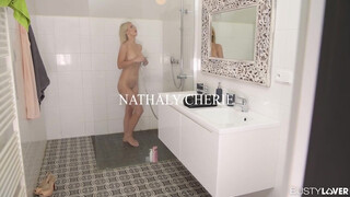 Nathaly Cherie picsája és popókája is meghágva