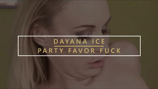 Dayana Ice picsája bekúrva