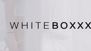 WhiteBoxxx - Lena Reif a méretes kannás orosz kiscsaj