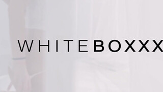 WHITEBOXXX - Francys Belle a hatalmas keblű kisasszony