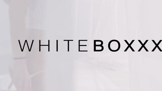 WHITEBOXXX - Candice Luca kinyalva rendesen