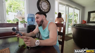 BANGBROS - Crystal Chase a nagy keblű brazil lány