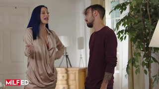 MILFED - Eve Marlowe fiatalabb krapekkal közösül