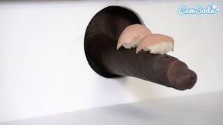 Hatalmas cicis leszbi milf-ek sushi glory hole kalandja bbc szopással és cuki ázsiai tinitel