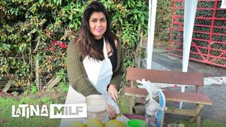 Carmen Lara éhes milf pinája kap mély baszást forró felvétel és dugás közben