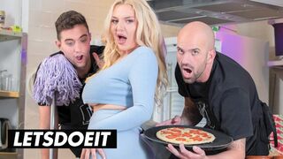 Miss Jackson forró anál baszása méretes kárója konyhai séfekkel