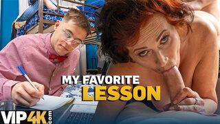 Érett orosz pornófilmes élvezi az anal hármast fiatal farkakkal