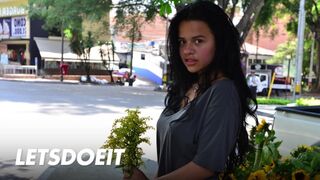 Aranyos fekete milf selena gomez mélyen kefélve spanyol pinában