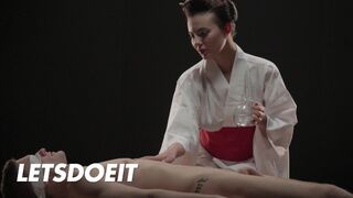 Vanessa Decker forró masszázst ad Max Diornak, aztán durván meglovagolja