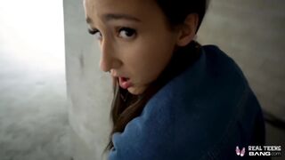 Carmen Rae pici pinája hardcore dugásba keveredik a castingon