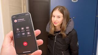 Jó, hogy a kurvám mindig késik, időm van megdugni a királylányait