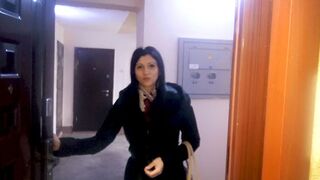 Kurva háziasszony bocsánatért jött kefélni