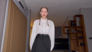 Az egyházi egyetemista osztálytársam nyugtatja a farkam szopással