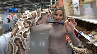 Letty black vadul szexel a nyilvános helyen monster pub 2-vel