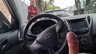 Utcai faszverés egy diáknak nyilvánosan