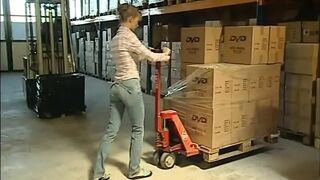 Retro hármas méretes mellekkel és nagy seggekkel a legjobb barátommal